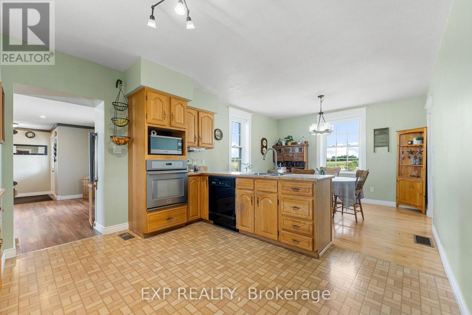 1382 Lochwinnoch Road