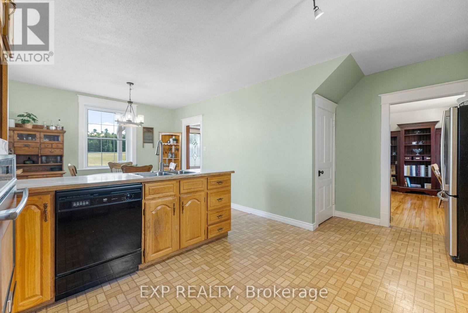 1382 Lochwinnoch Road