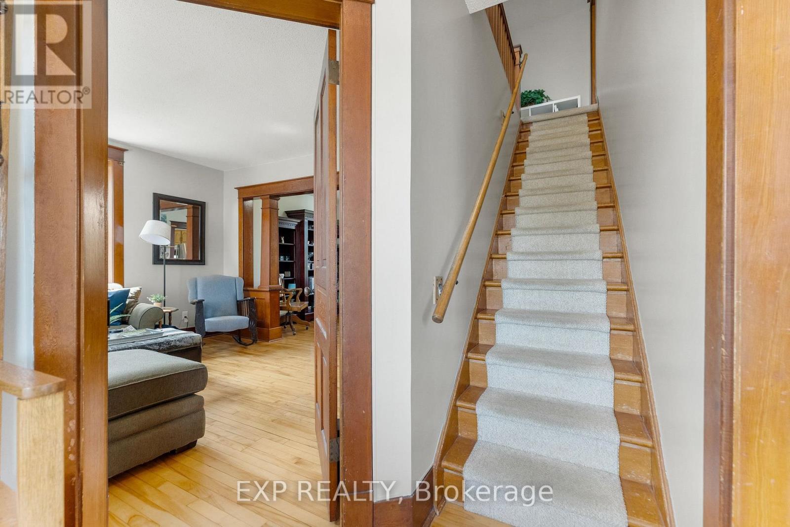 1382 Lochwinnoch Road