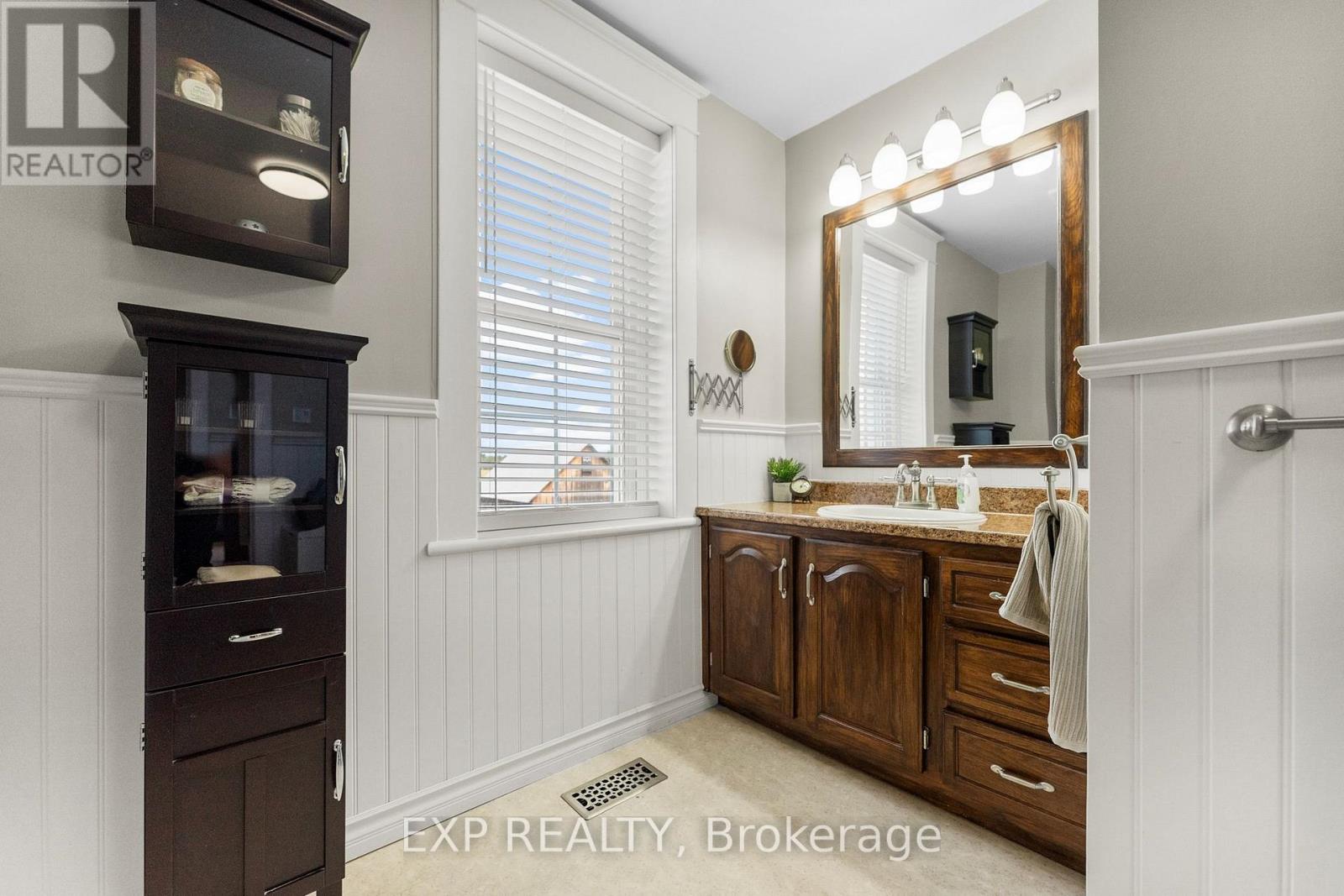 1382 Lochwinnoch Road