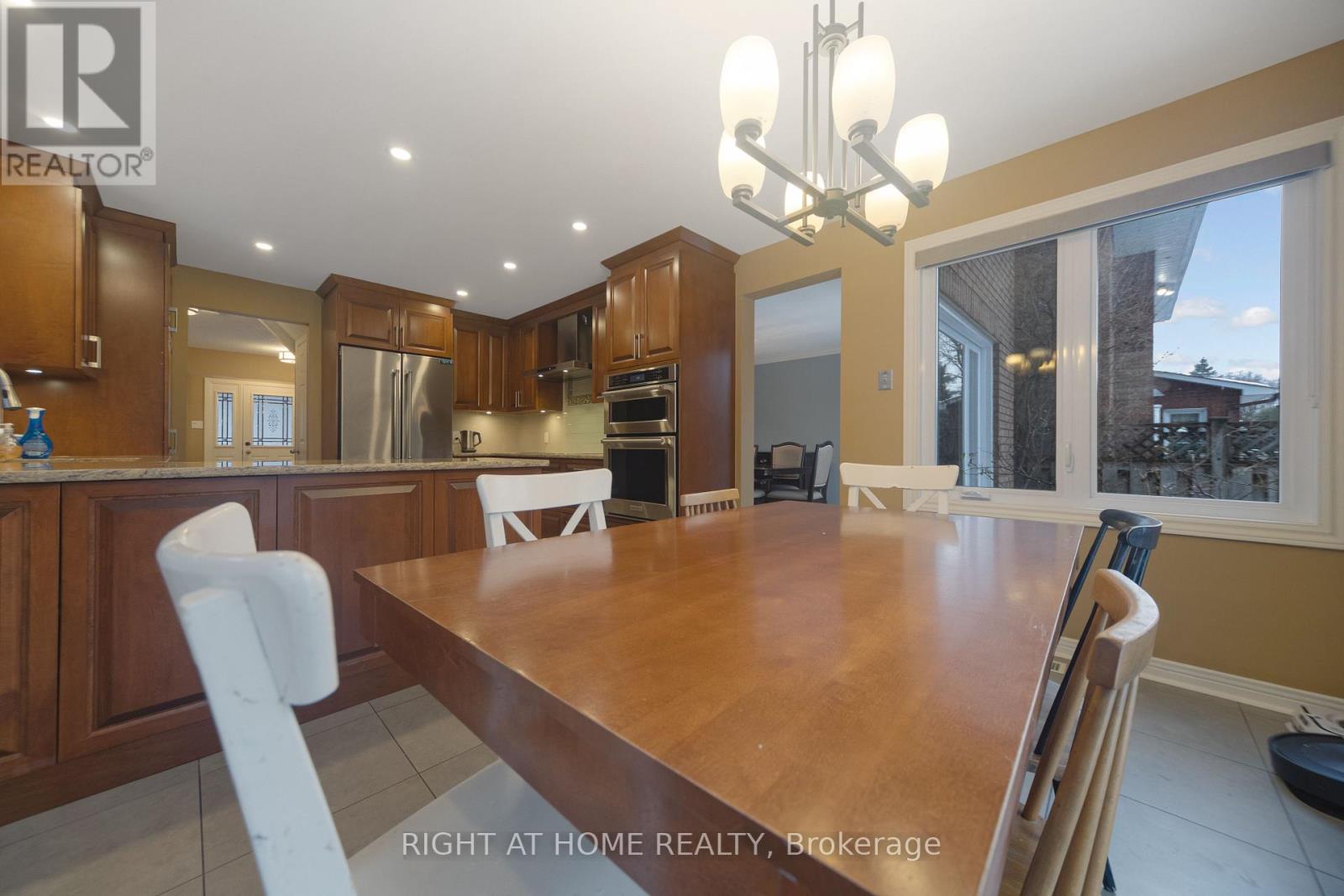 32 Marble Arch Crescent