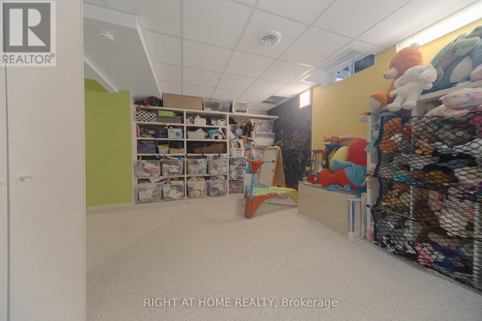 32 Marble Arch Crescent