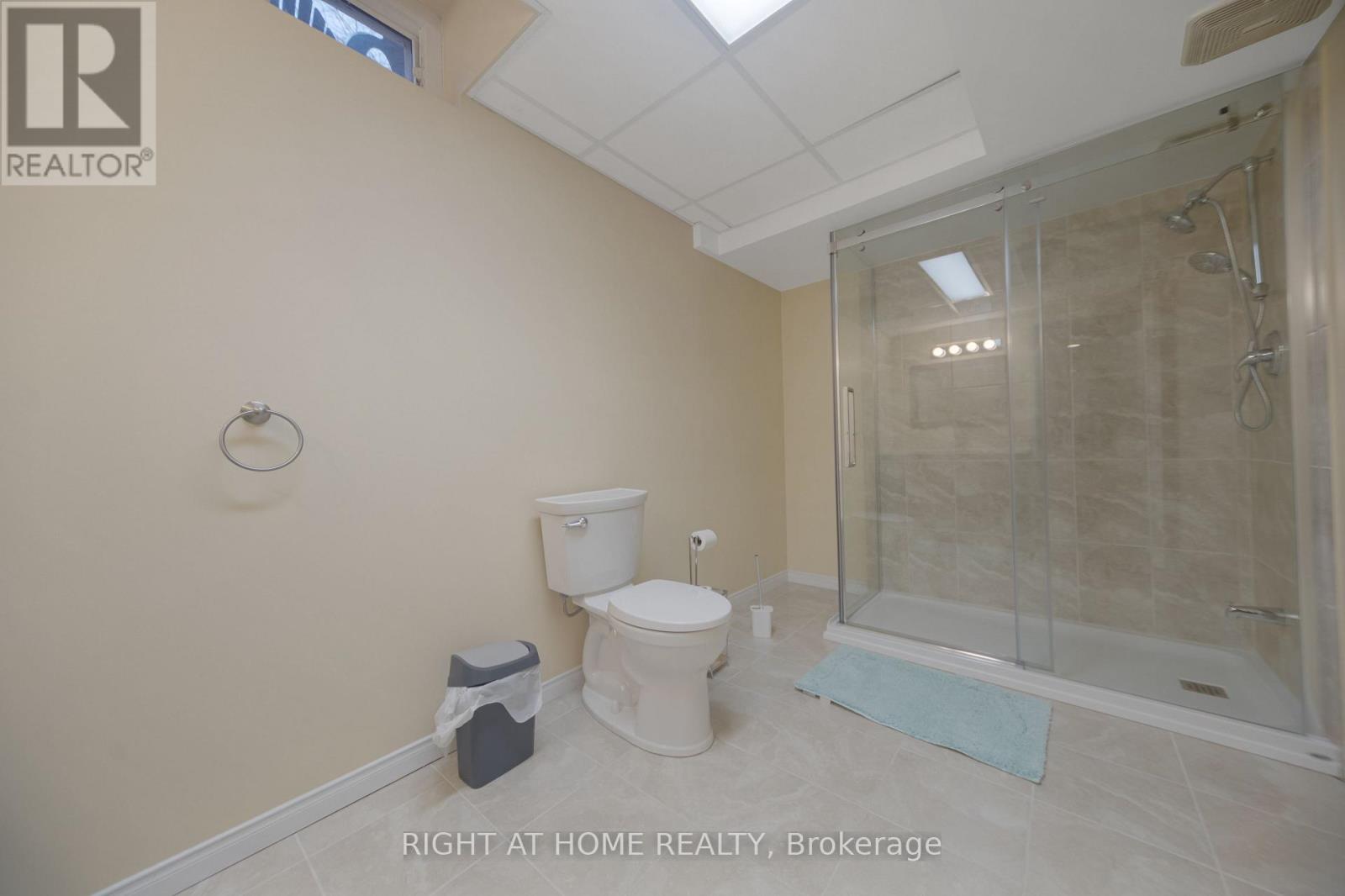 32 Marble Arch Crescent