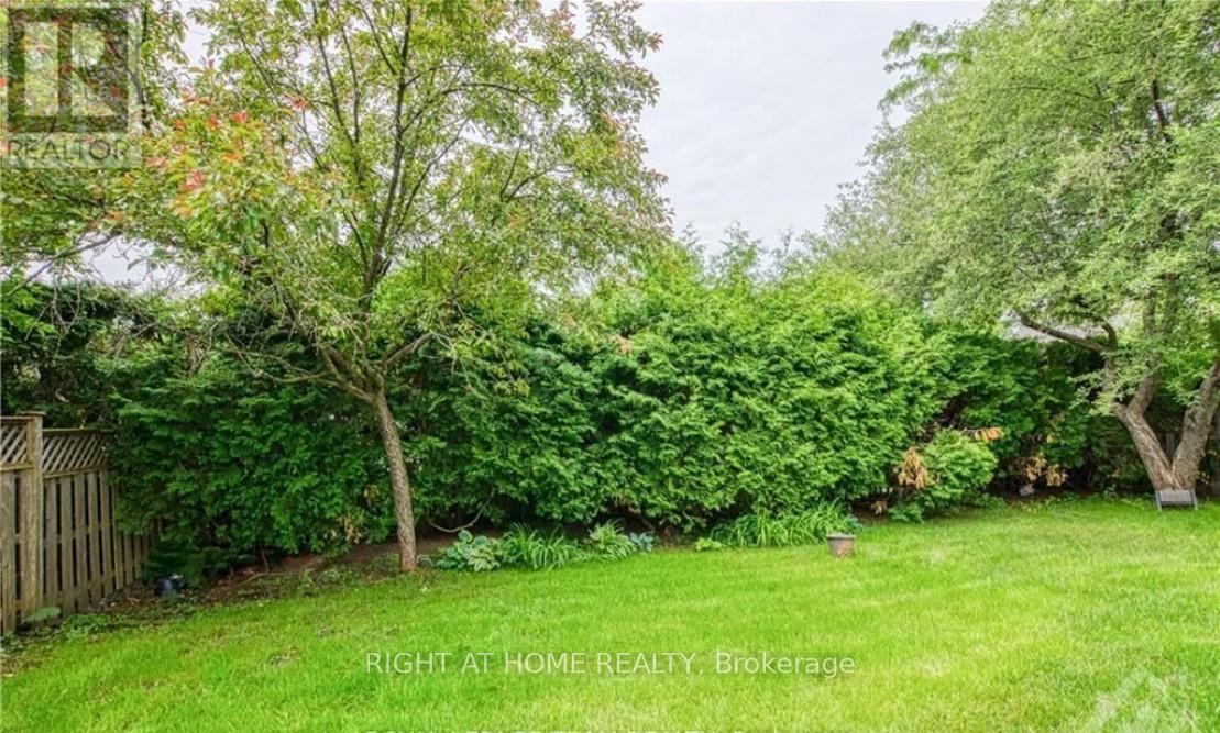 32 Marble Arch Crescent