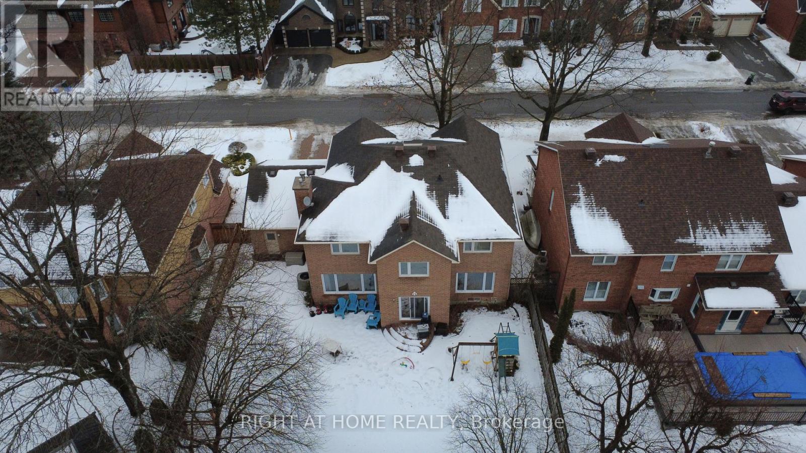 32 Marble Arch Crescent