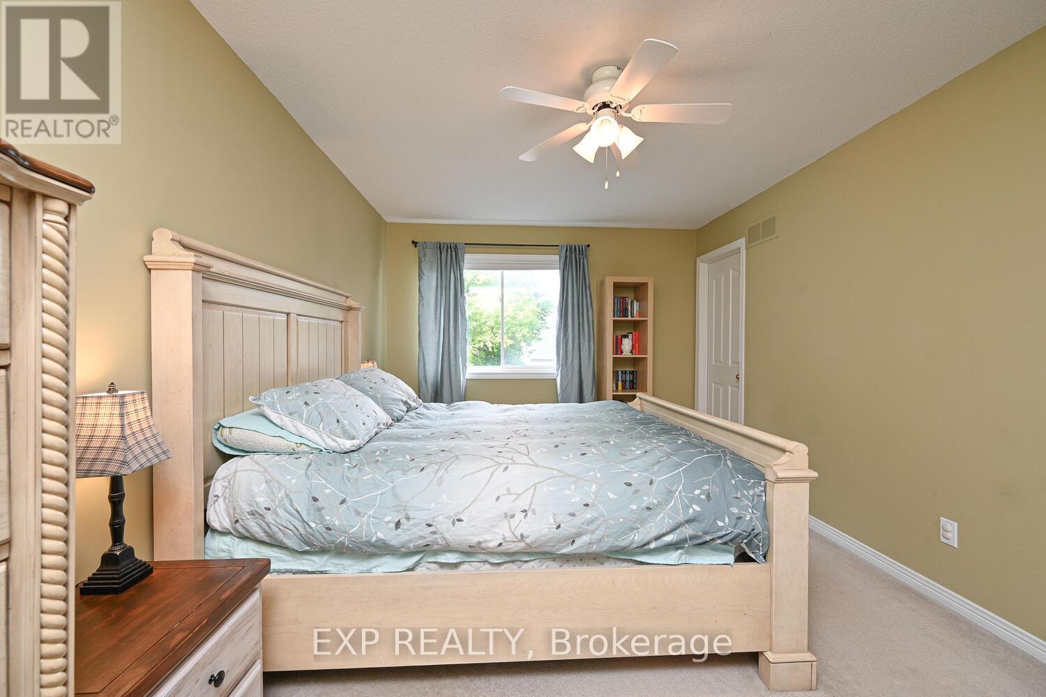 677 Wildshore Crescent