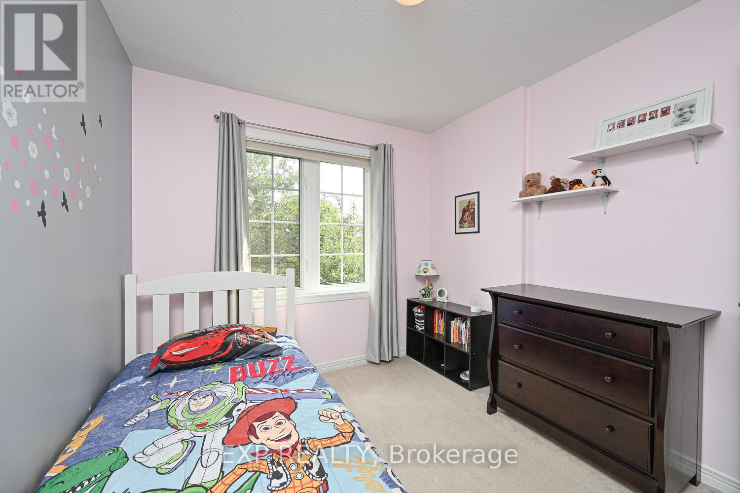 677 Wildshore Crescent