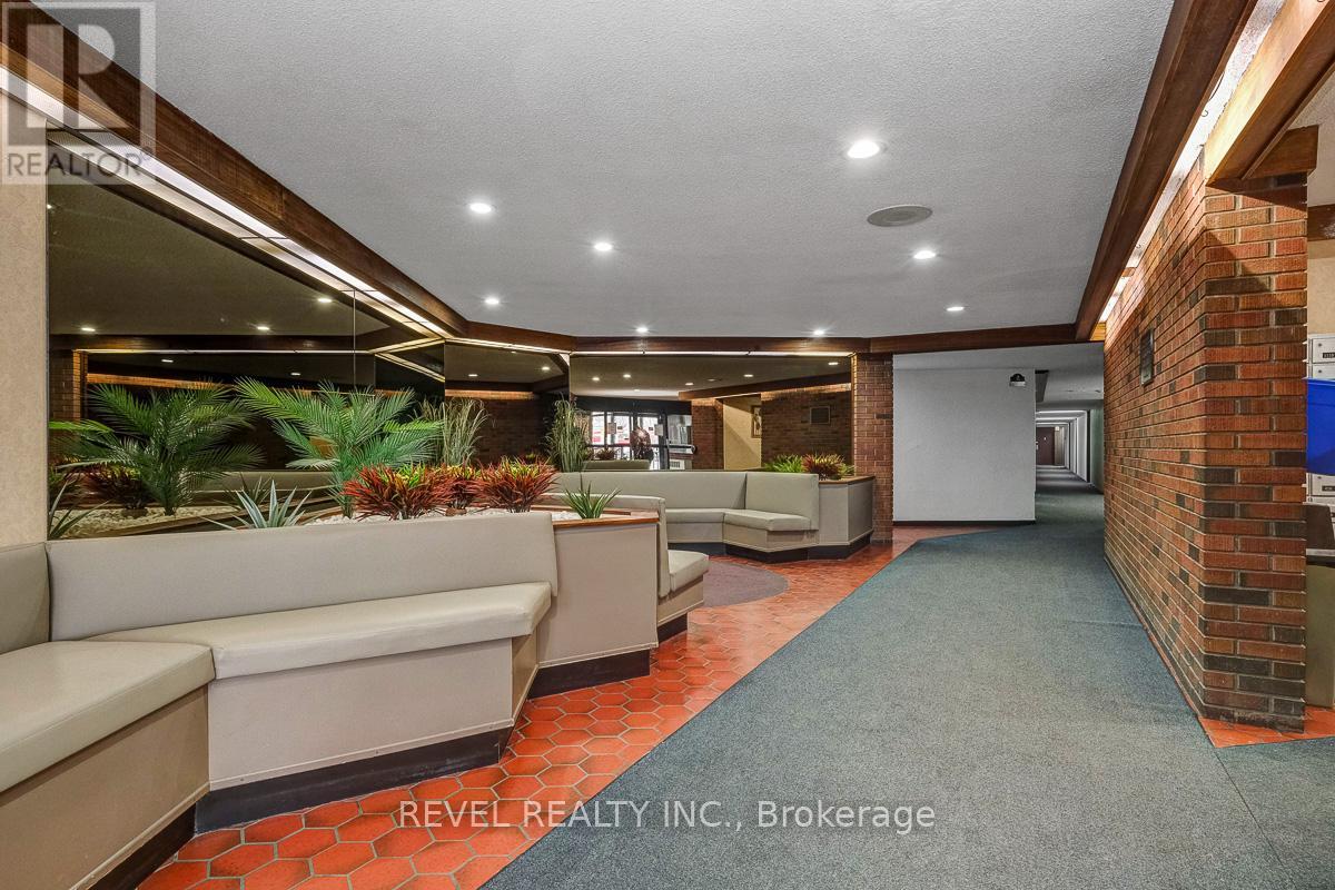 303 - 3100 Carling Avenue