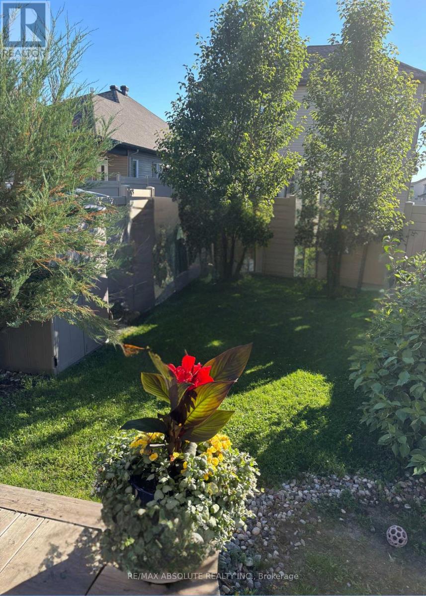 117 Woodhurst Crescent