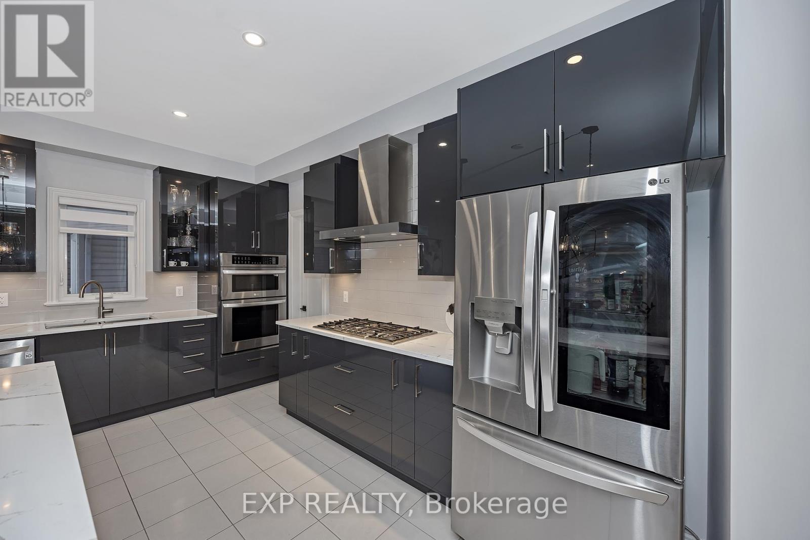 711 Moonflower Crescent