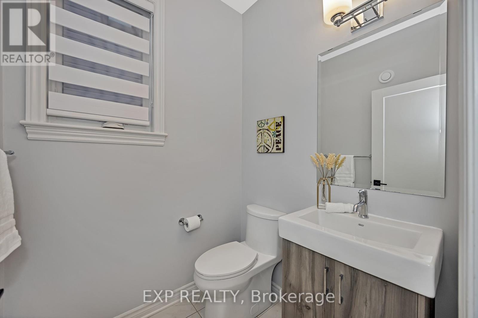 711 Moonflower Crescent