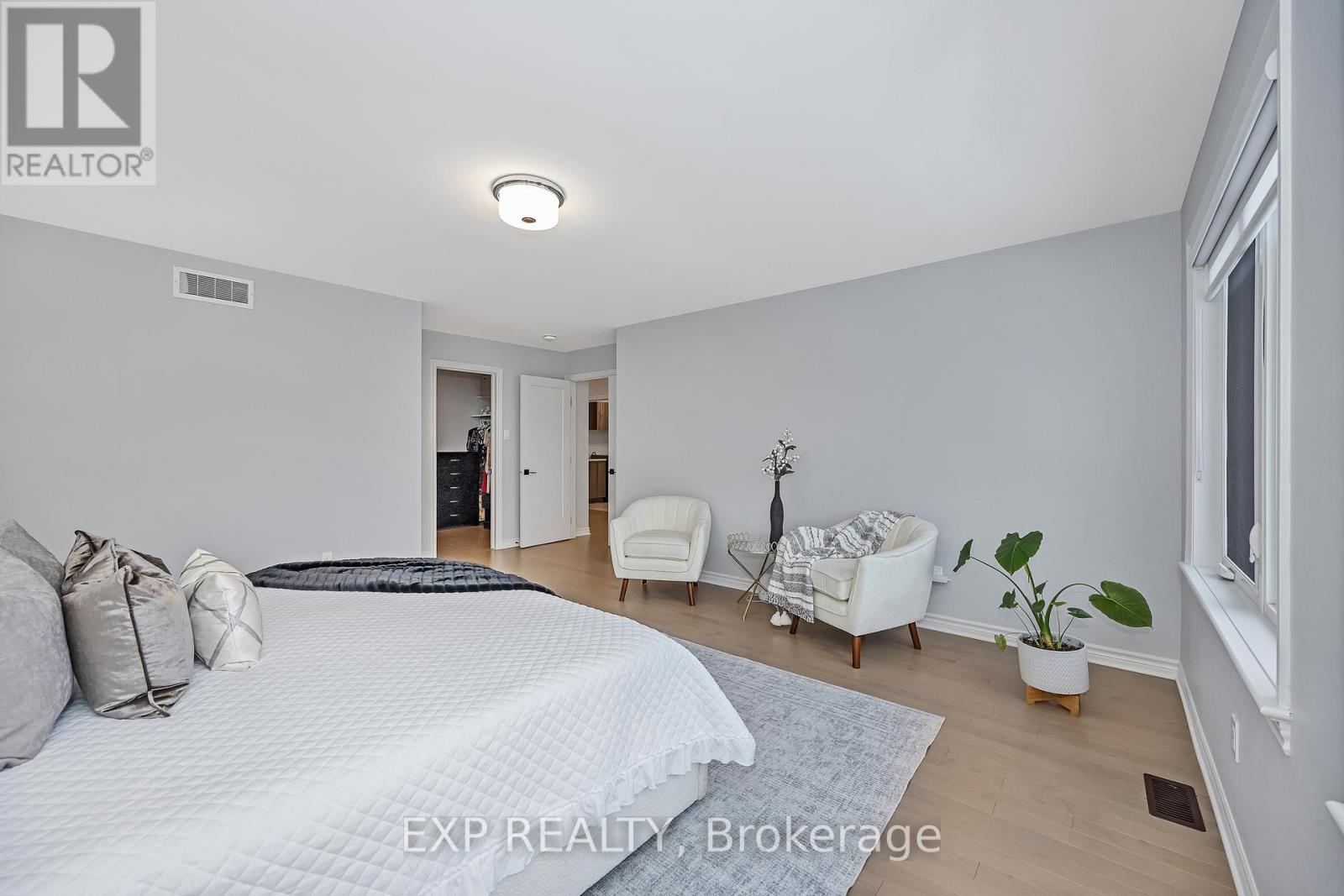 711 Moonflower Crescent