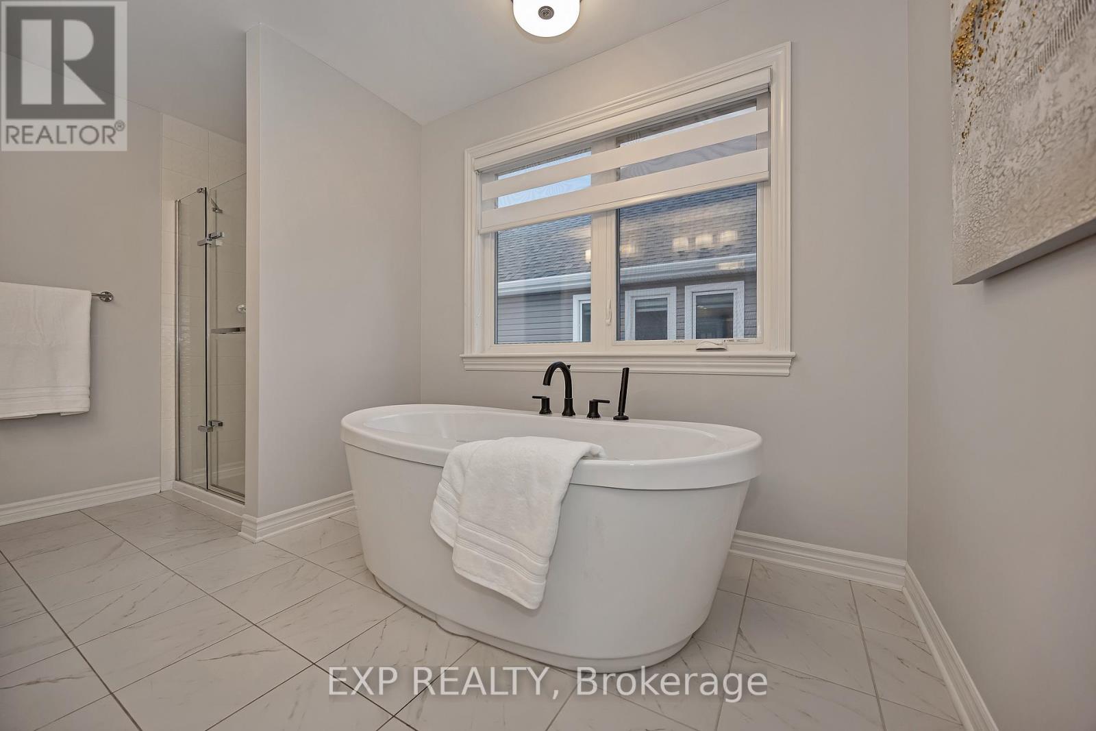 711 Moonflower Crescent