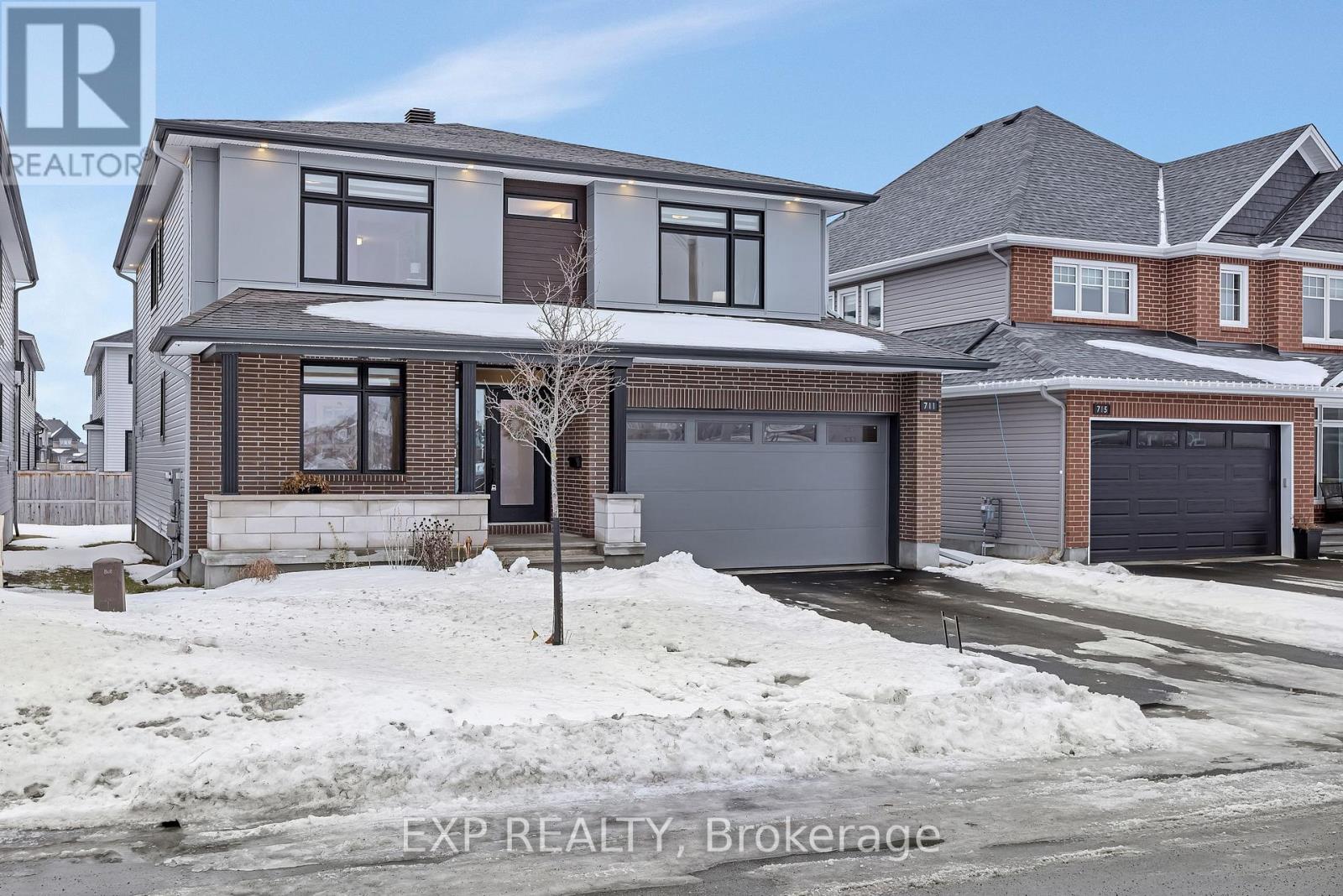 711 Moonflower Crescent