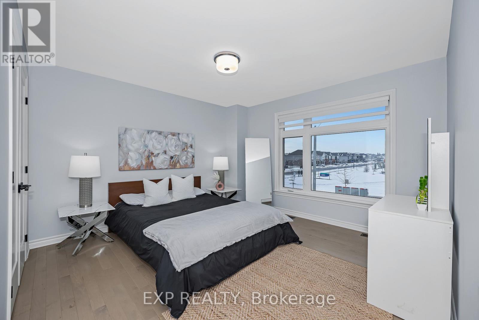 711 Moonflower Crescent