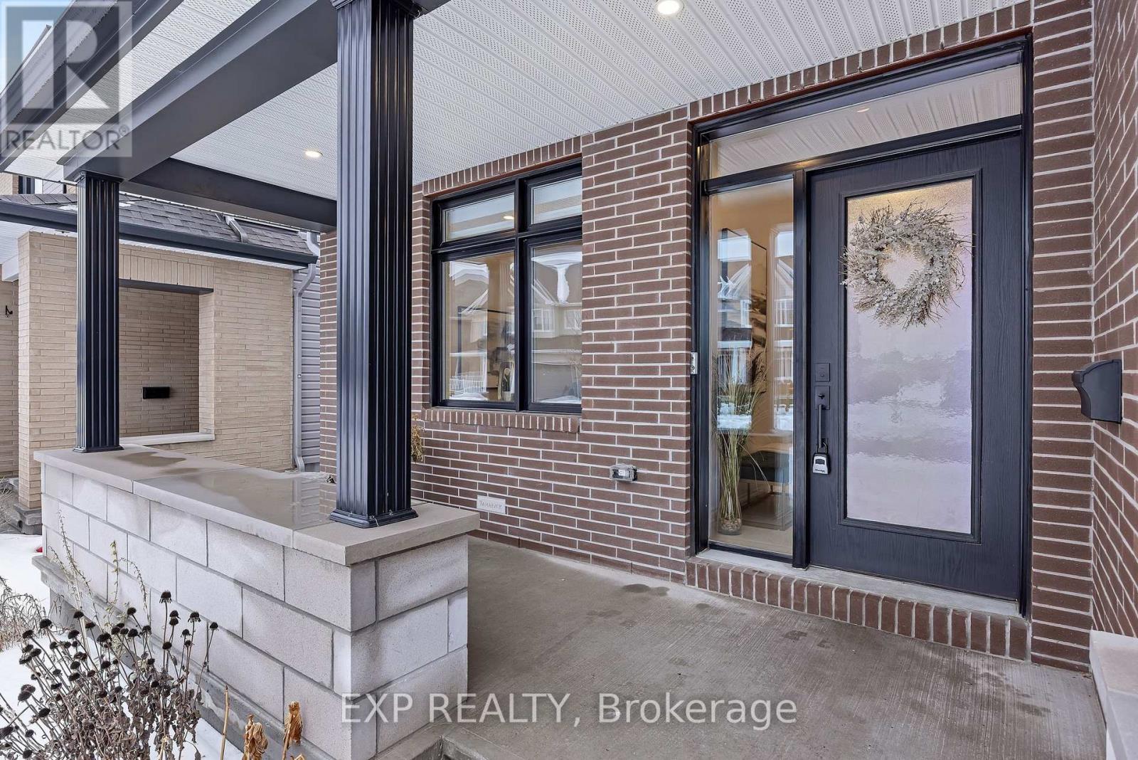 711 Moonflower Crescent