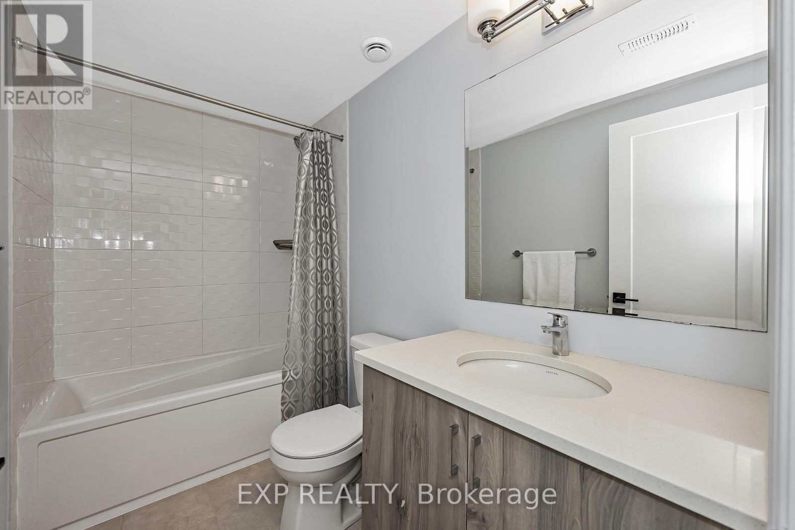 711 Moonflower Crescent