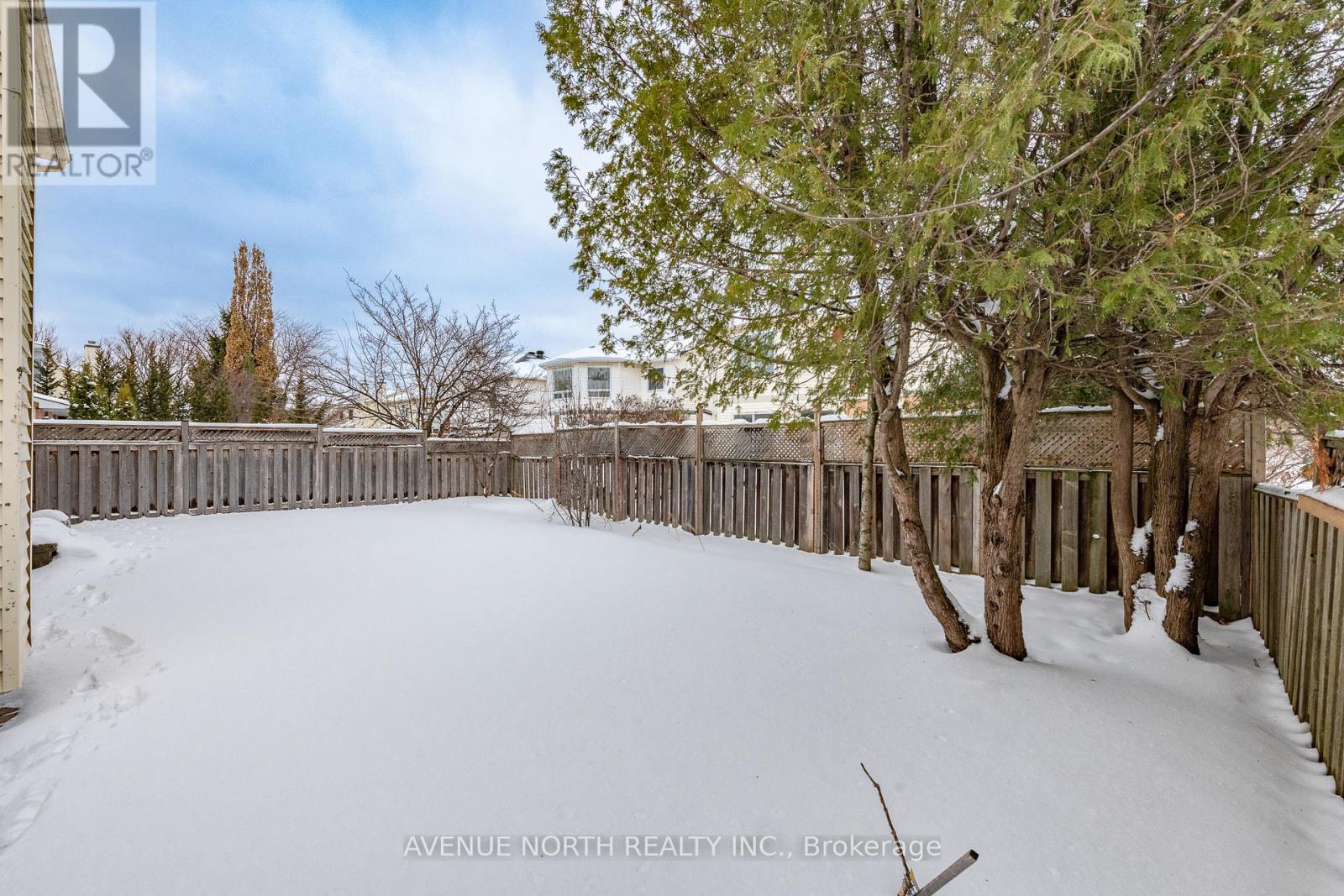 2 Chickasaw Crescent