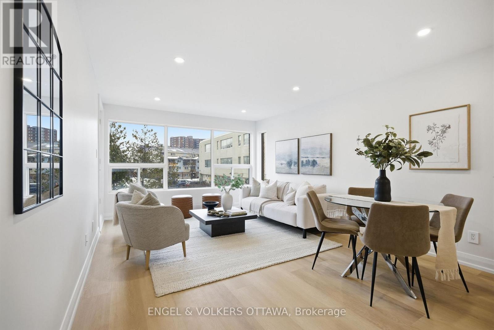 202 - 1490 Heron Road