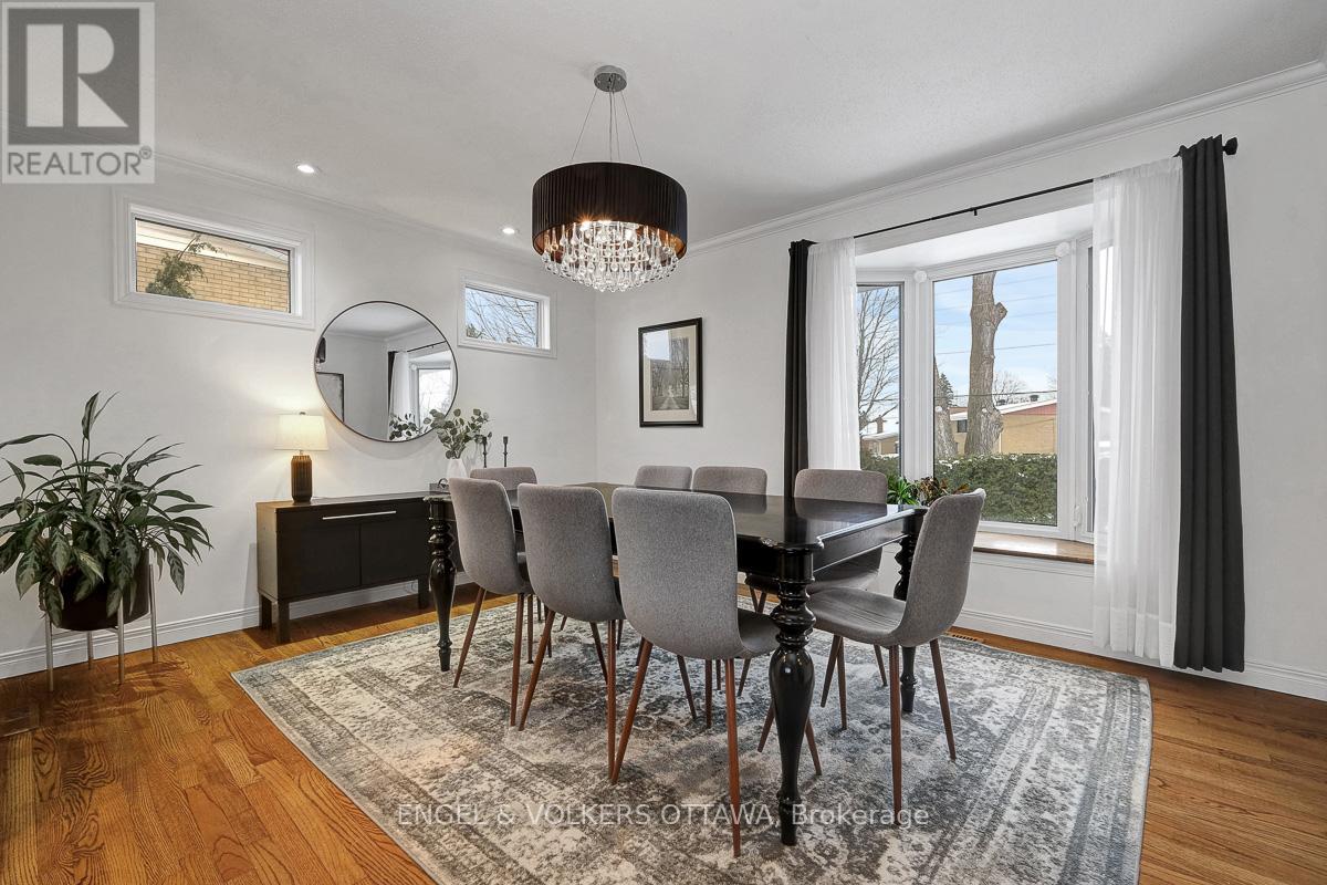 10 Spring Garden Avenue