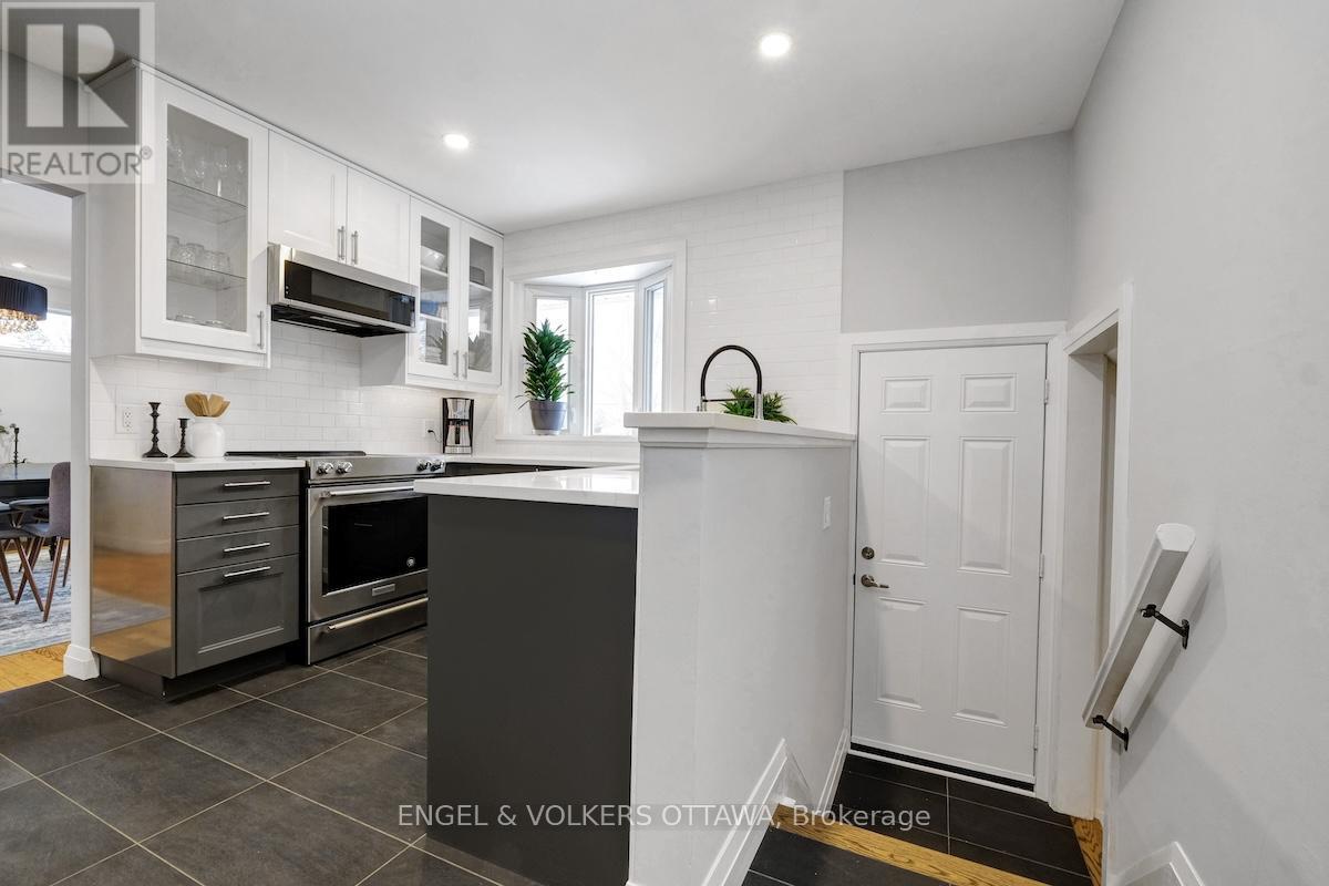 10 Spring Garden Avenue