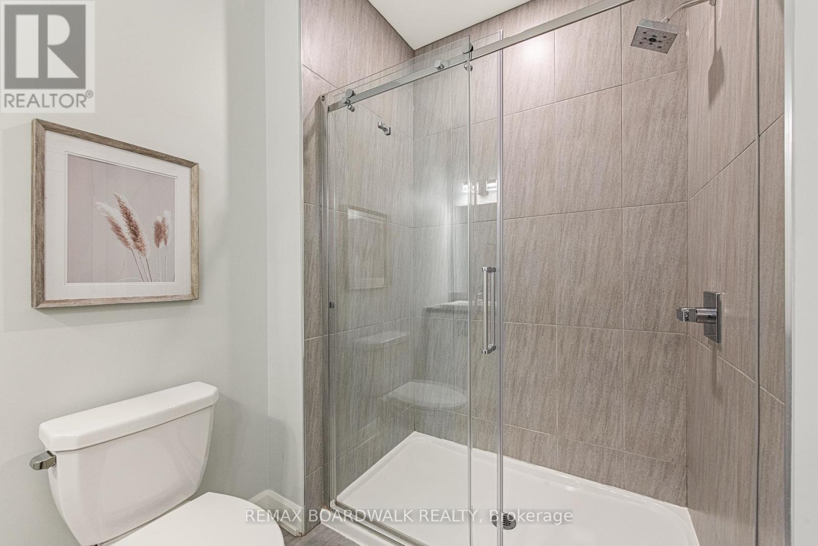 400 Cinnamon Crescent