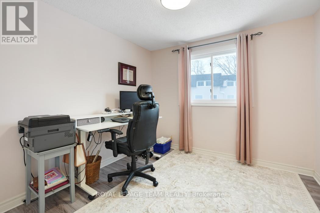 52 Alison Korn Private