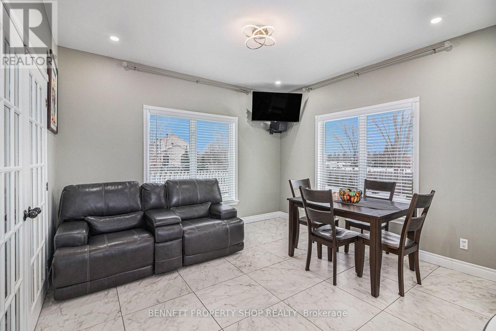 1067 Rocky Harbour Crescent