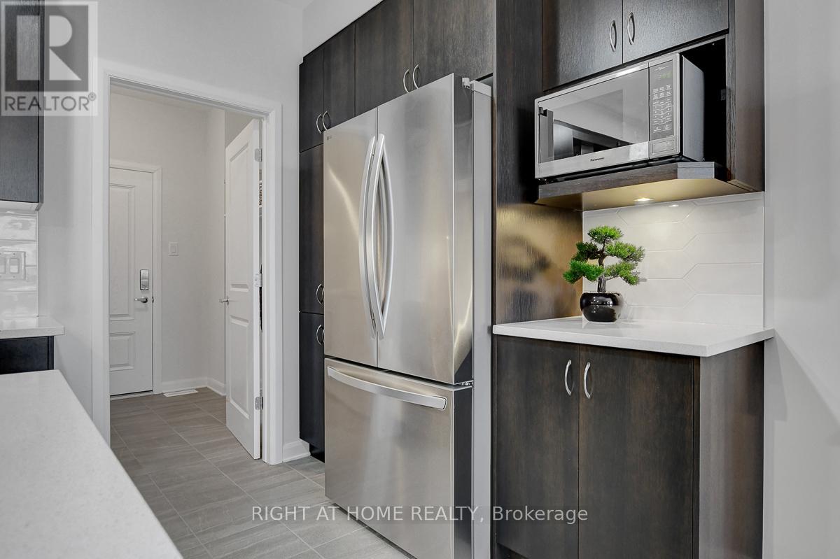 818 Companion Crescent