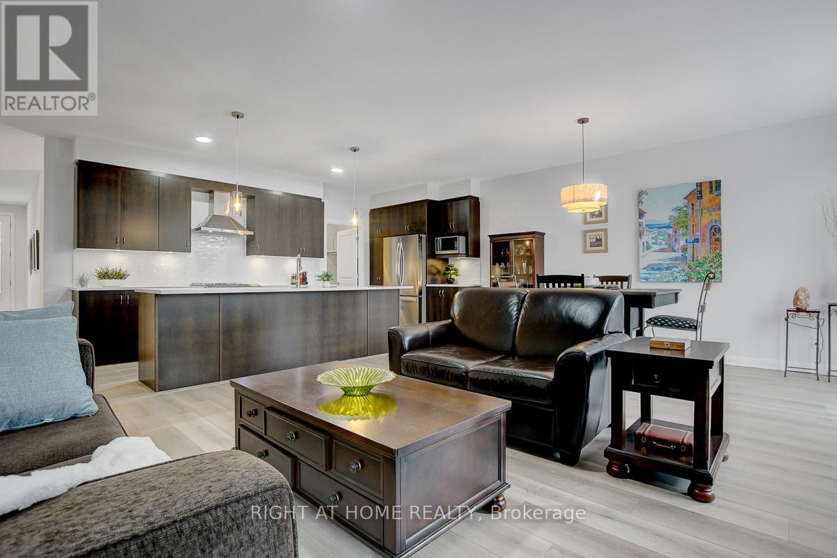 818 Companion Crescent