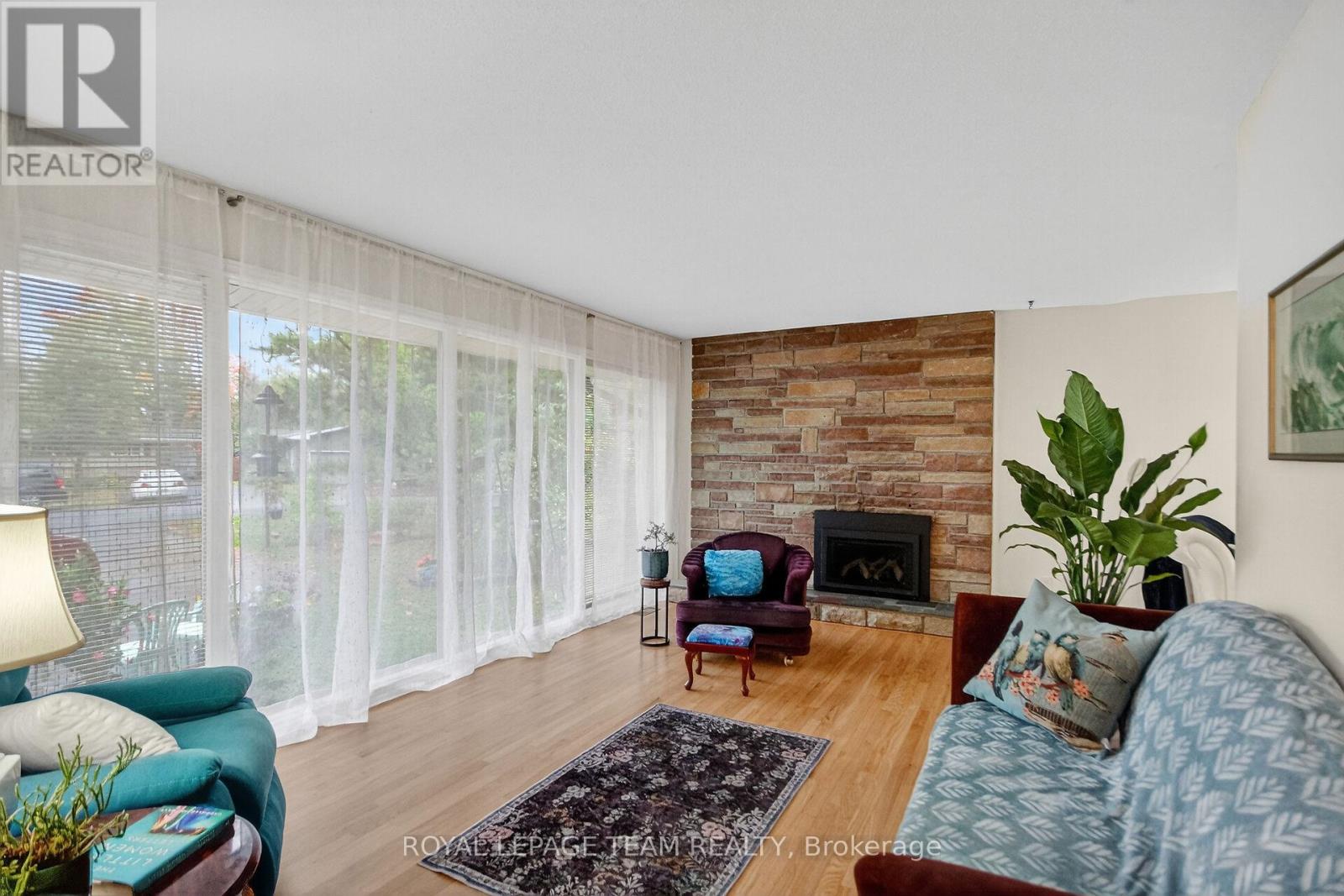 46 Quinpool Crescent