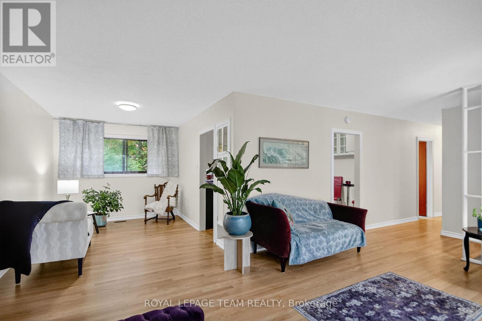 46 Quinpool Crescent