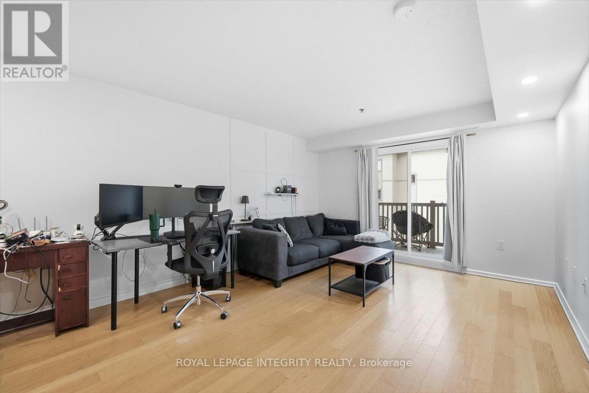 303 - 151 Potts Private