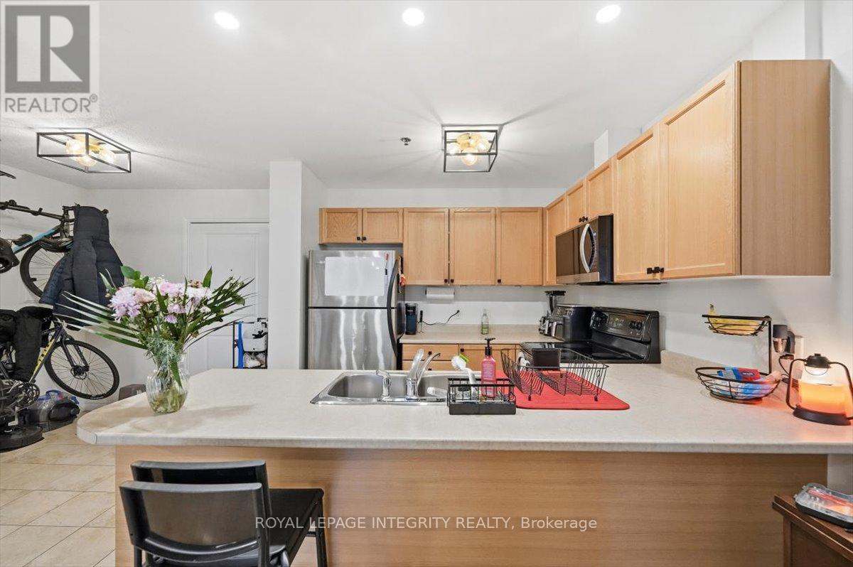 303 - 151 Potts Private