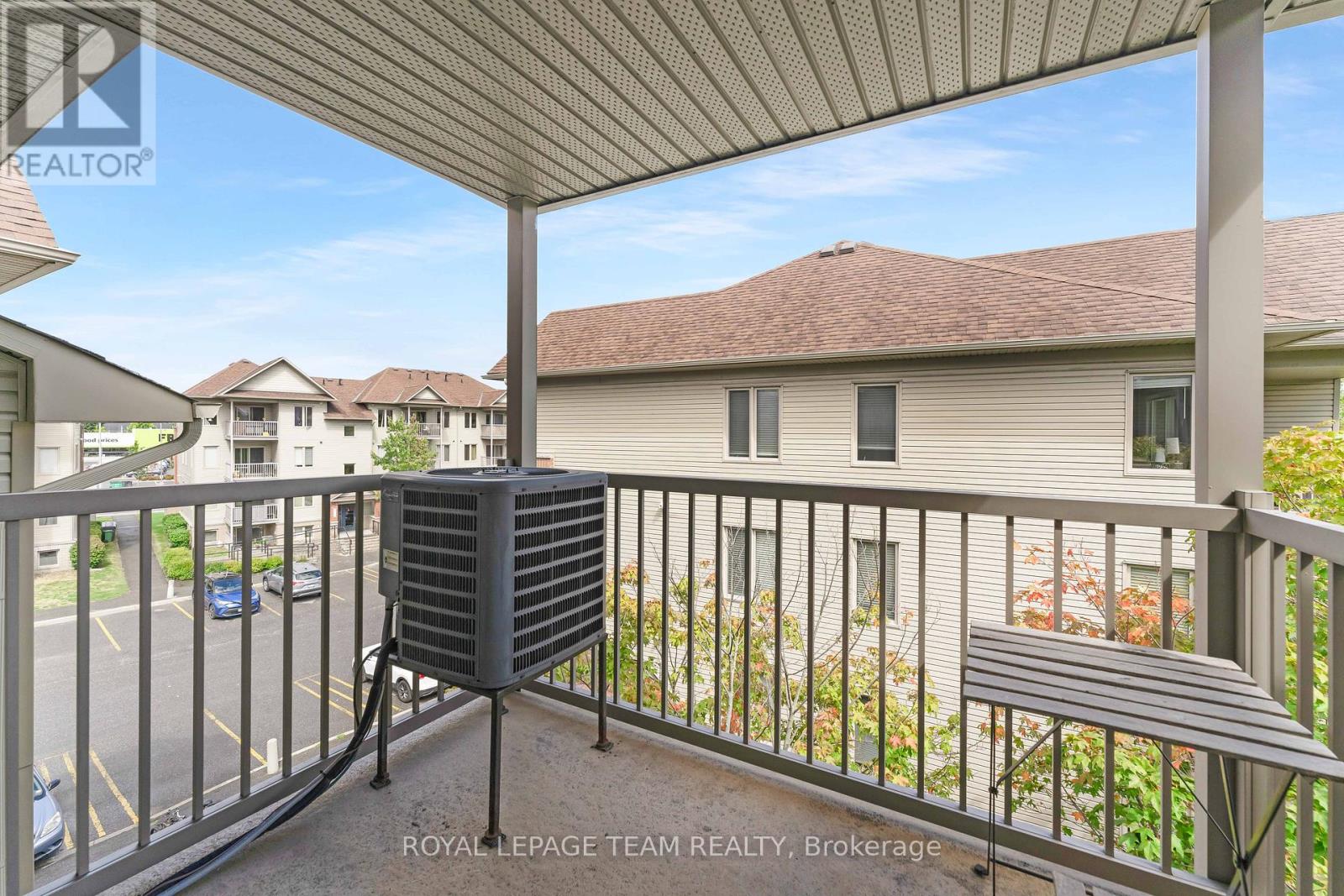 8 - 575 Stonefield Private