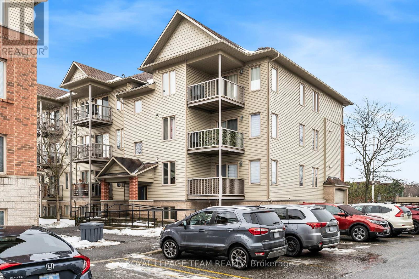 8 - 575 Stonefield Private