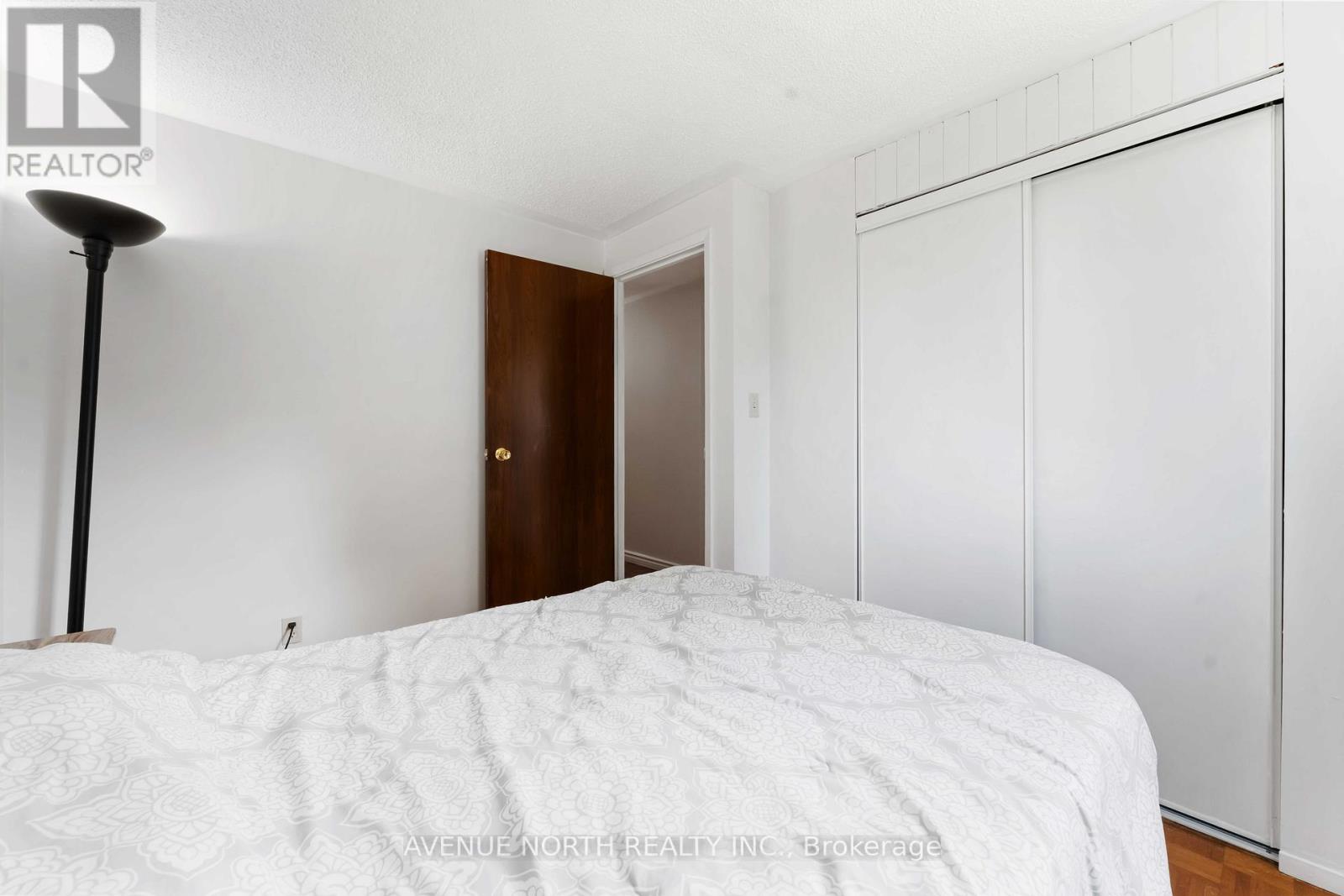 2178 Erinbrook Crescent