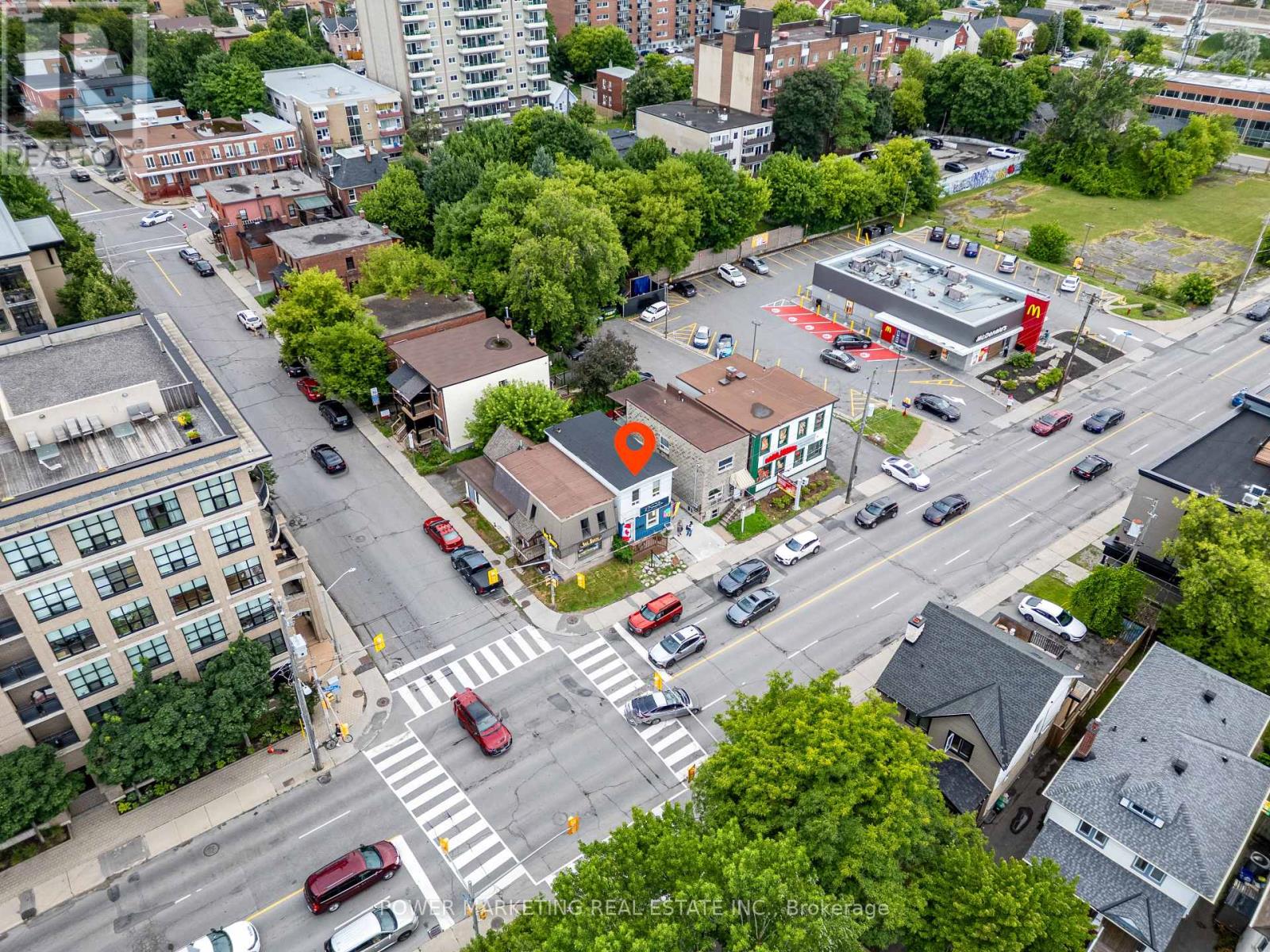 A&b - 684 Bronson Avenue