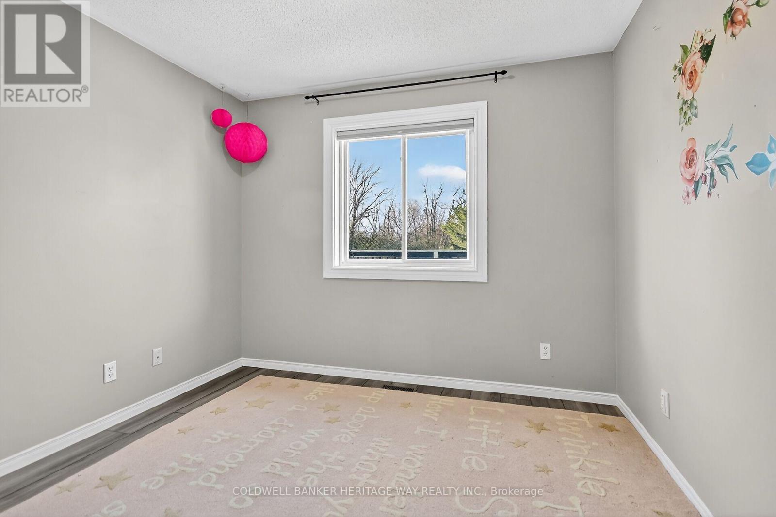 160 Patterson Crescent