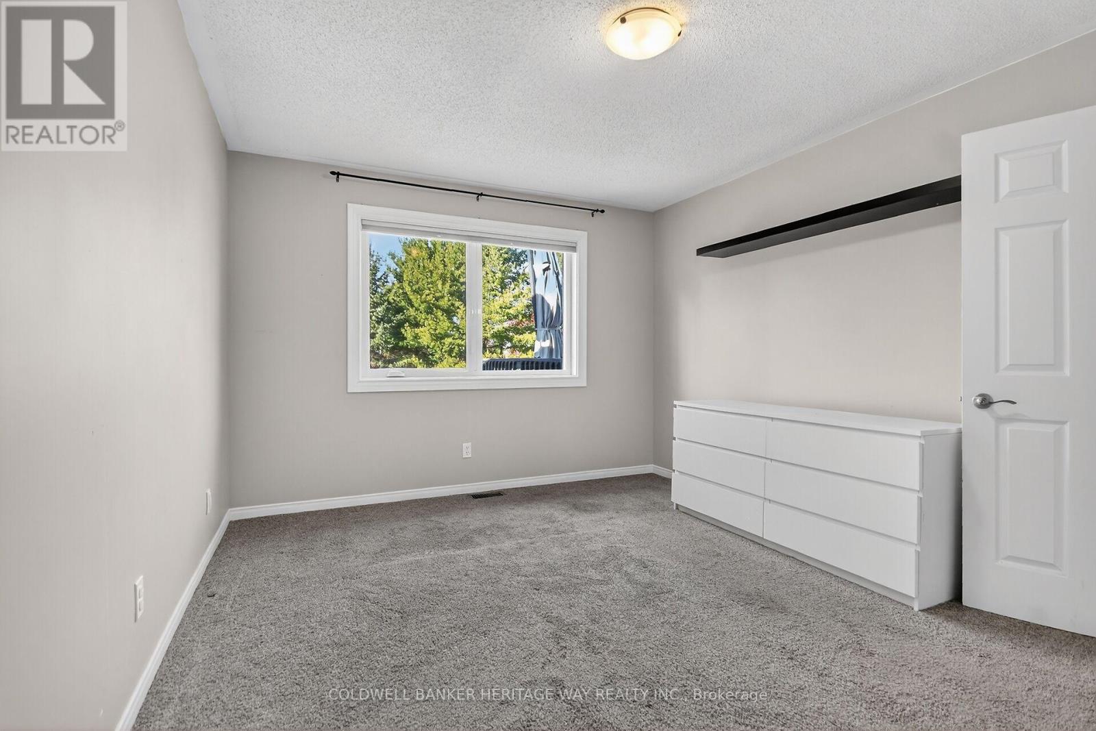 160 Patterson Crescent