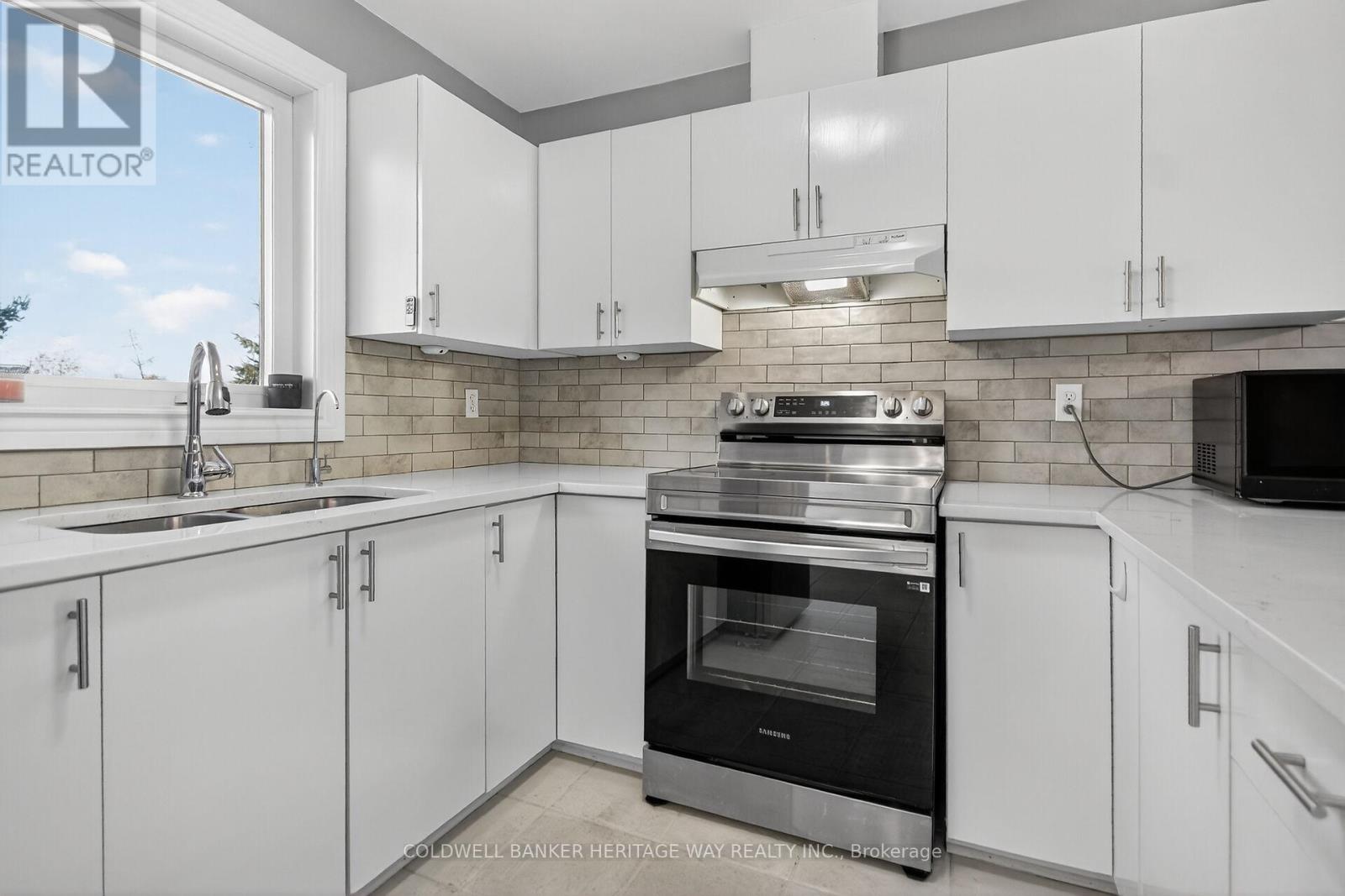 160 Patterson Crescent