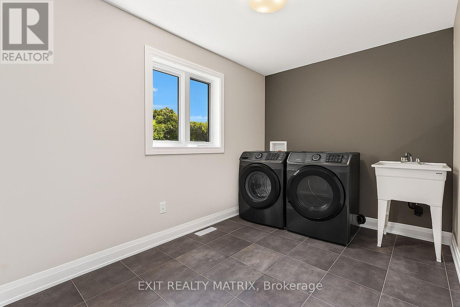 1355 Fribourg Street