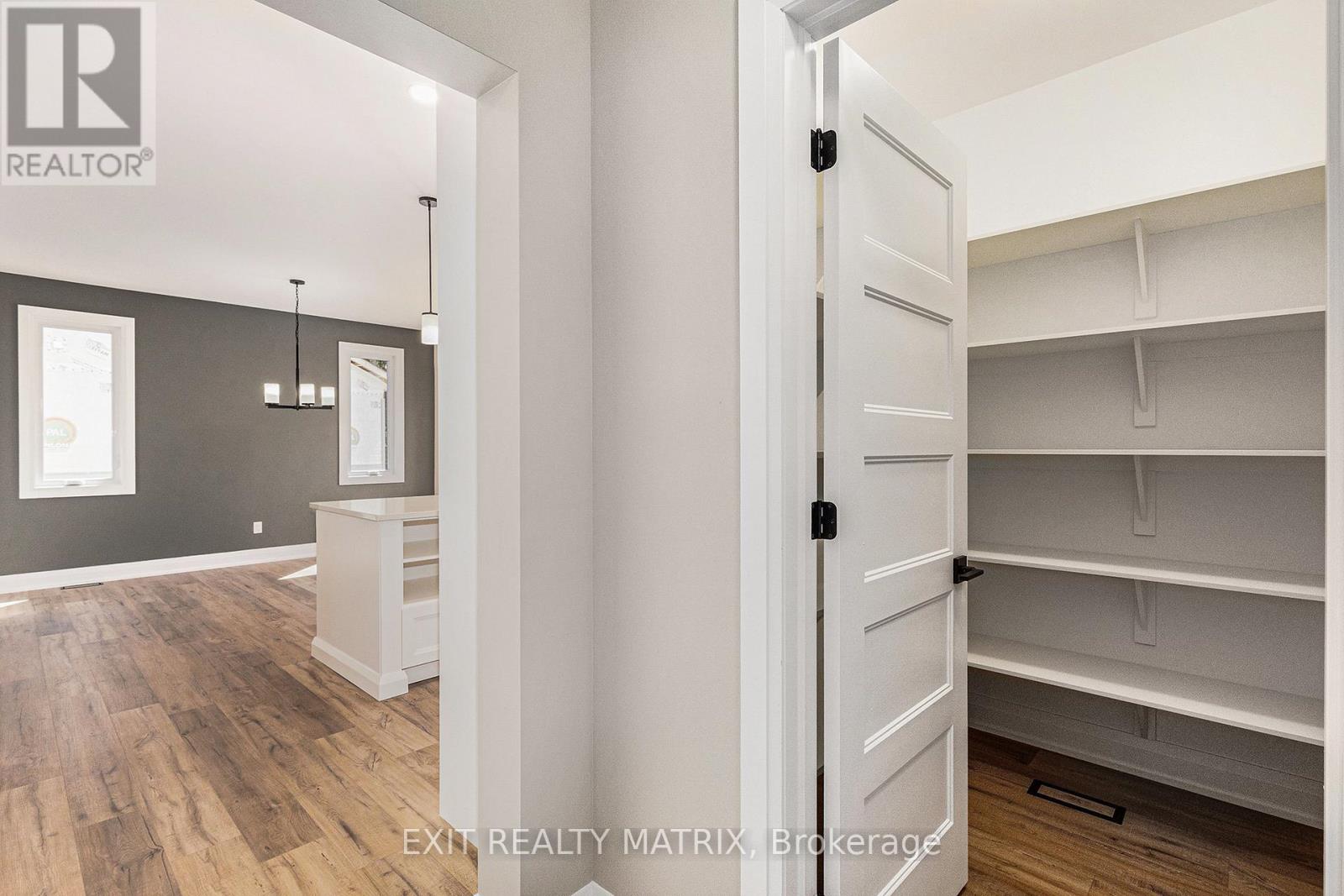 1355 Fribourg Street