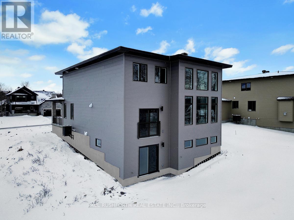 169 Frank Fisher Crescent