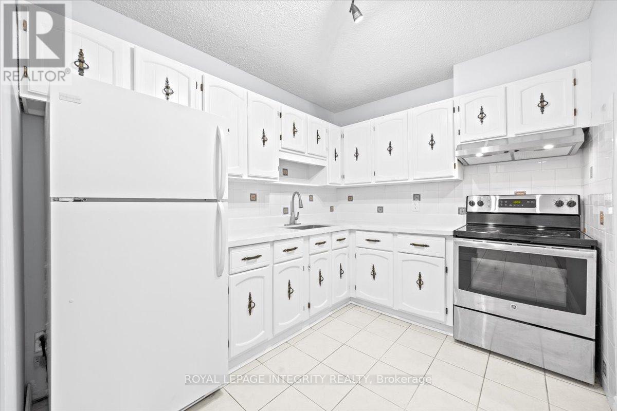 1201 - 900 Dynes Road