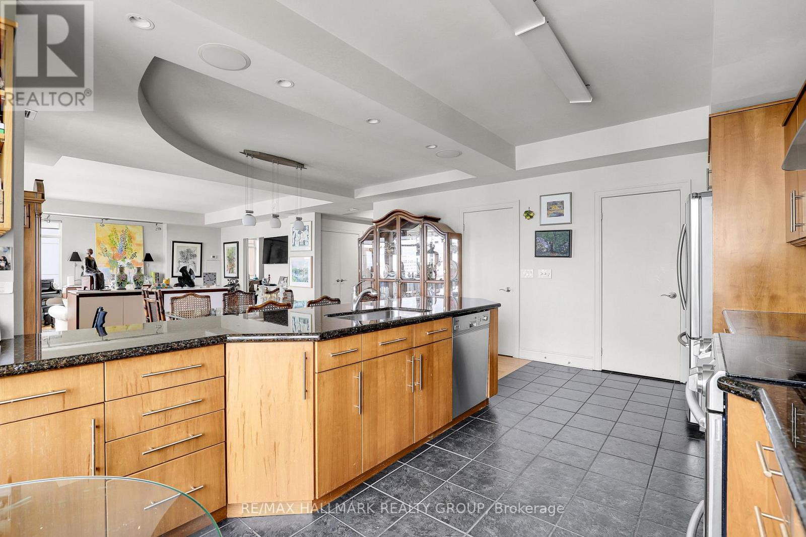 1003 - 85 Bronson Avenue