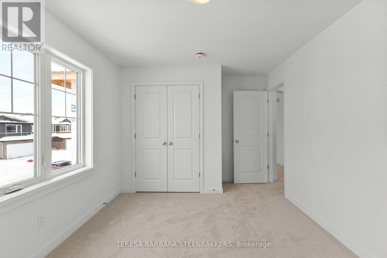 789 Kenny Gordon Avenue