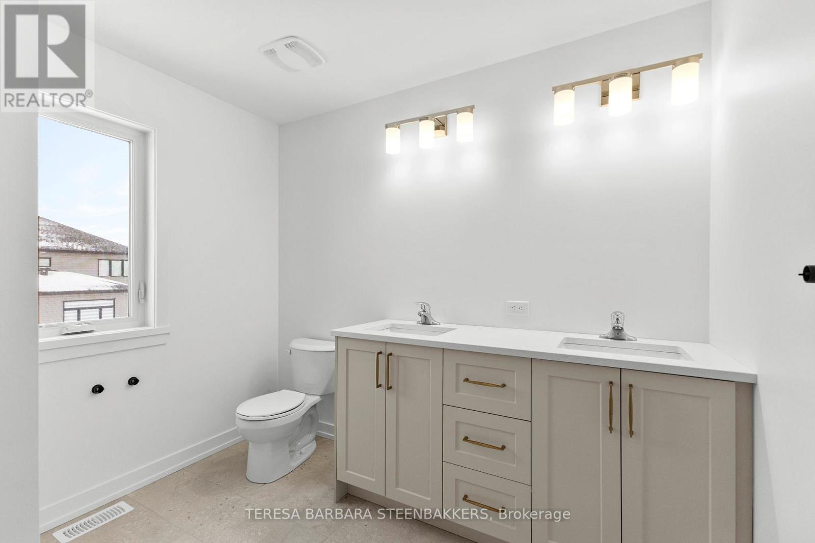 789 Kenny Gordon Avenue