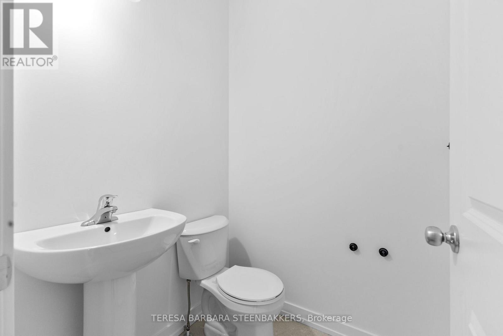 789 Kenny Gordon Avenue