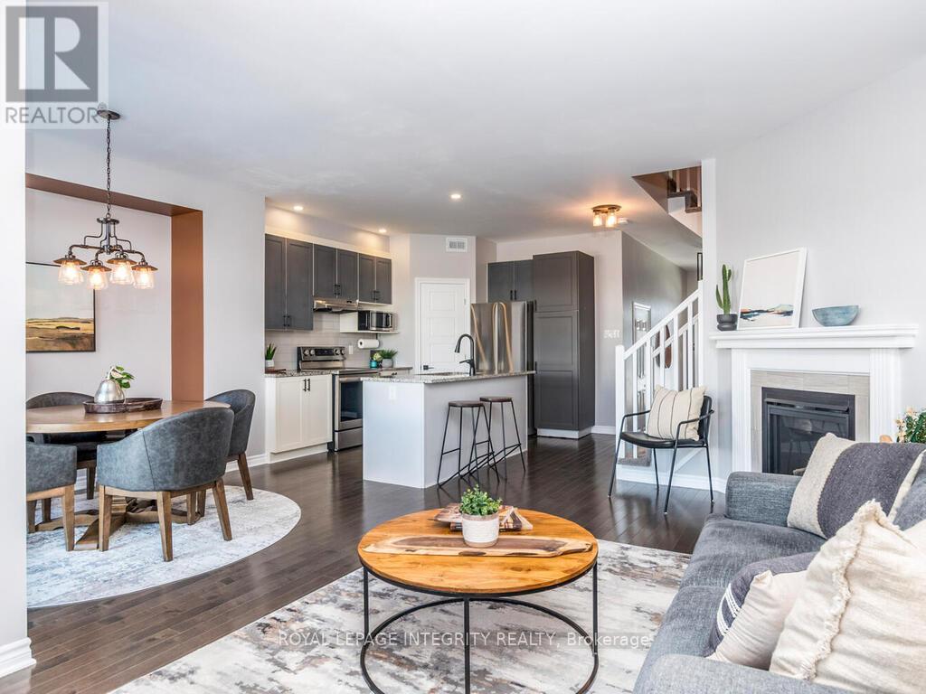 634 Cartographe Street